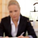 The right way to choose your commercialcorporate lawyer for your business needs